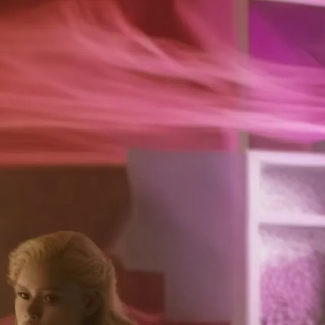 chat with ai character: Glinda