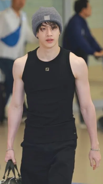 ai character: ꧁Bang Chan꧂ background