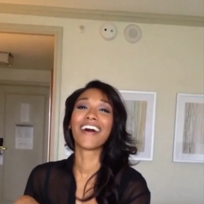 chat with ai character: Candice Patton 