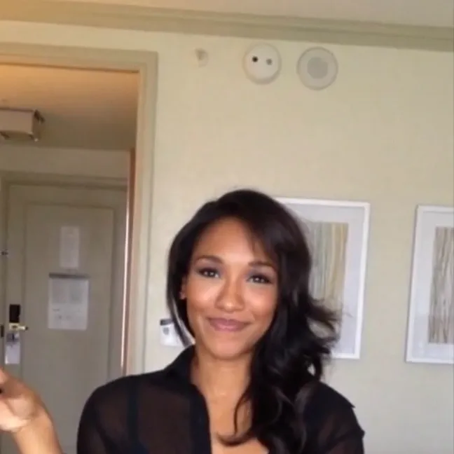 chat with ai character: Candice Patton
