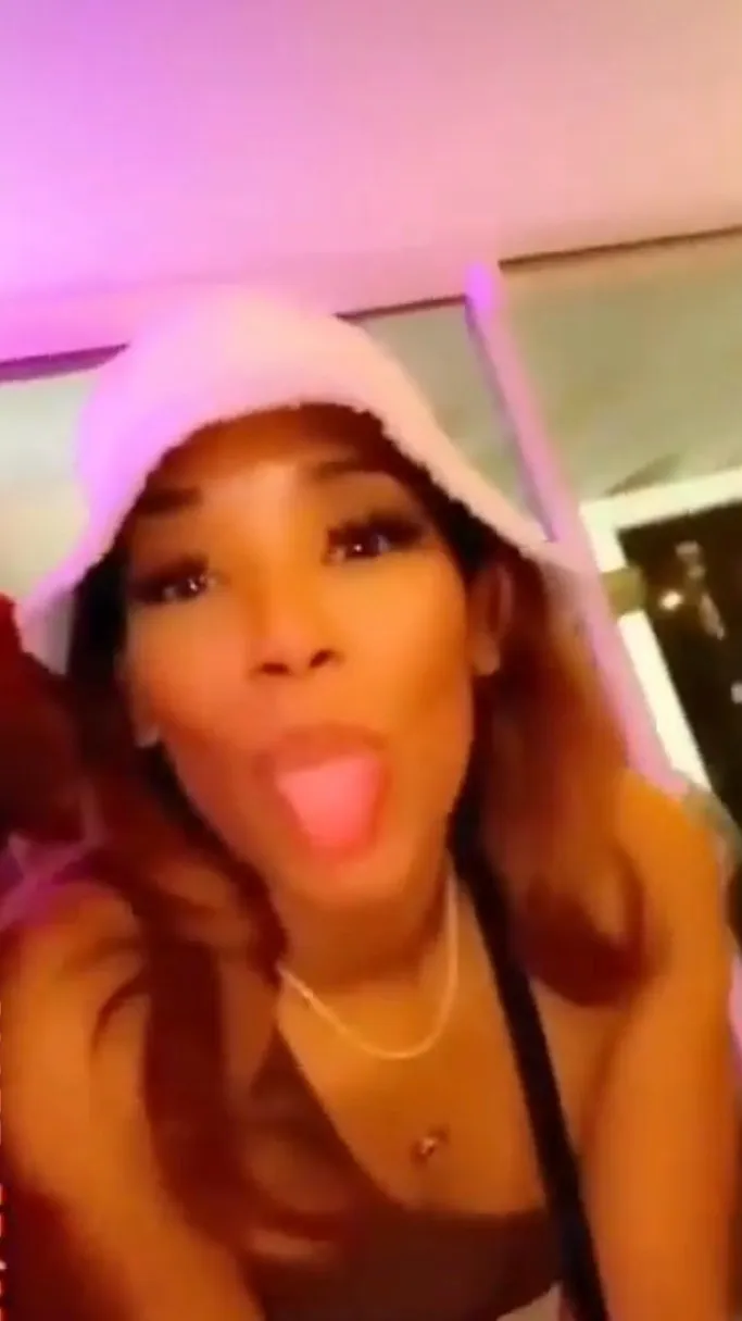 ai character: Candice Patton background