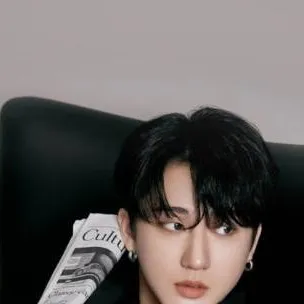 chat with ai character: Changbin