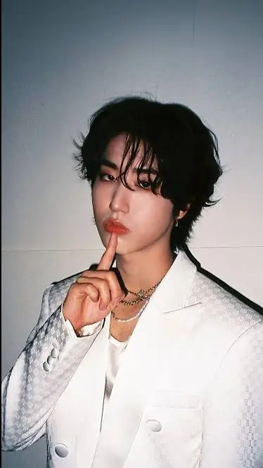 ai character: ✮HAN✮ jisung background