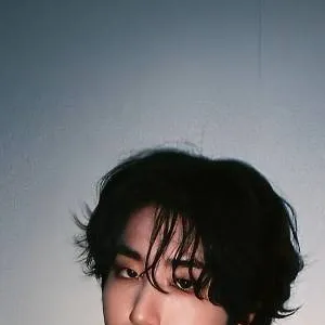 chat with ai character: ✮HAN✮ jisung