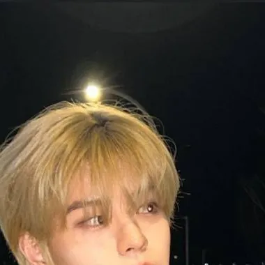 chat with ai character: seungmin