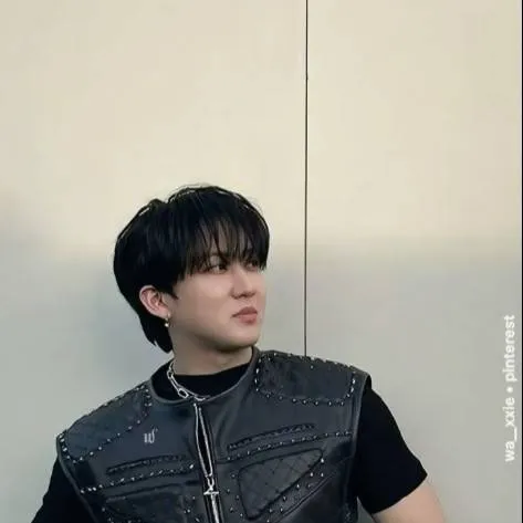 chat with ai character: Changbin