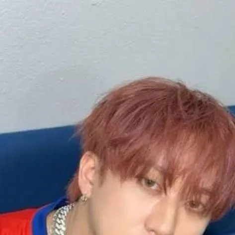 chat with ai character: changbin