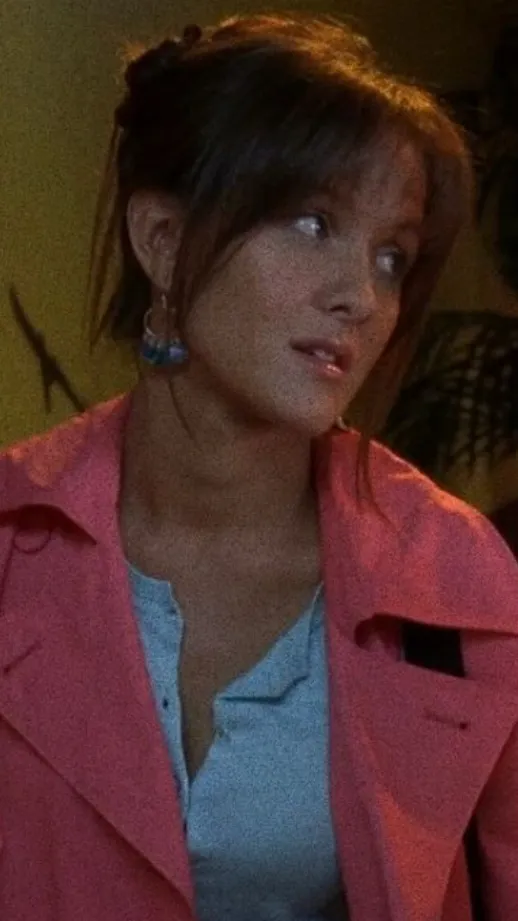 ai character: Ashlyn Halperin background