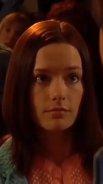 ai character: Carrie dreyer background