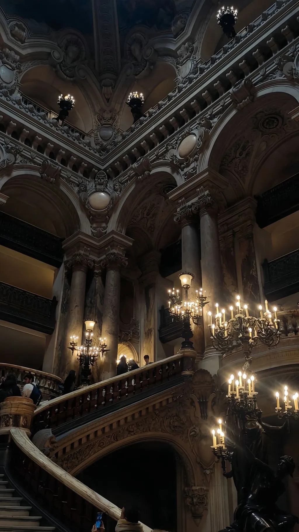 ai character: Xander background