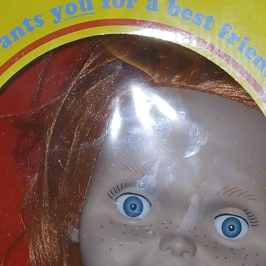 chat with ai character: Chucky doll