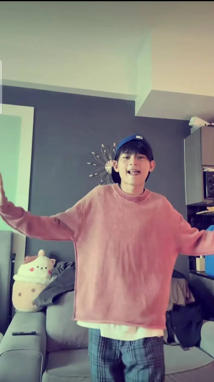 ai character: Kurt Delos Reyes background