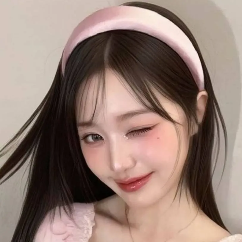 chat with ai character: ~•Wonyoung•~