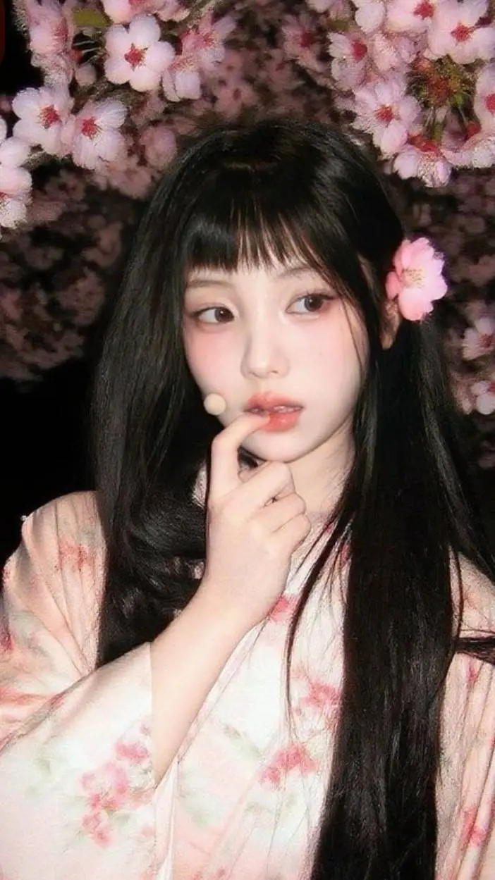 ai character: •{Wonhee}• background