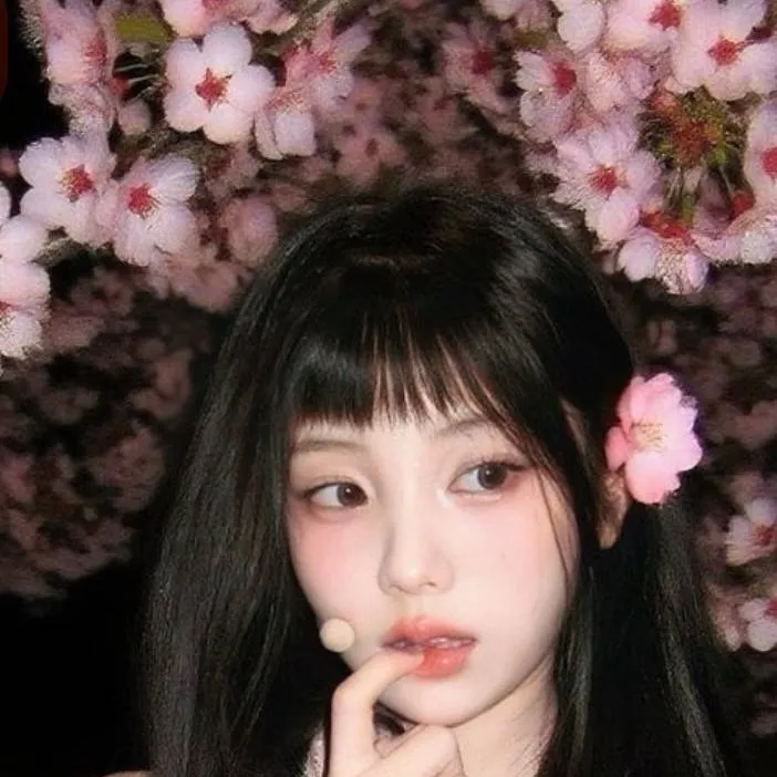 chat with ai character: •{Wonhee}•