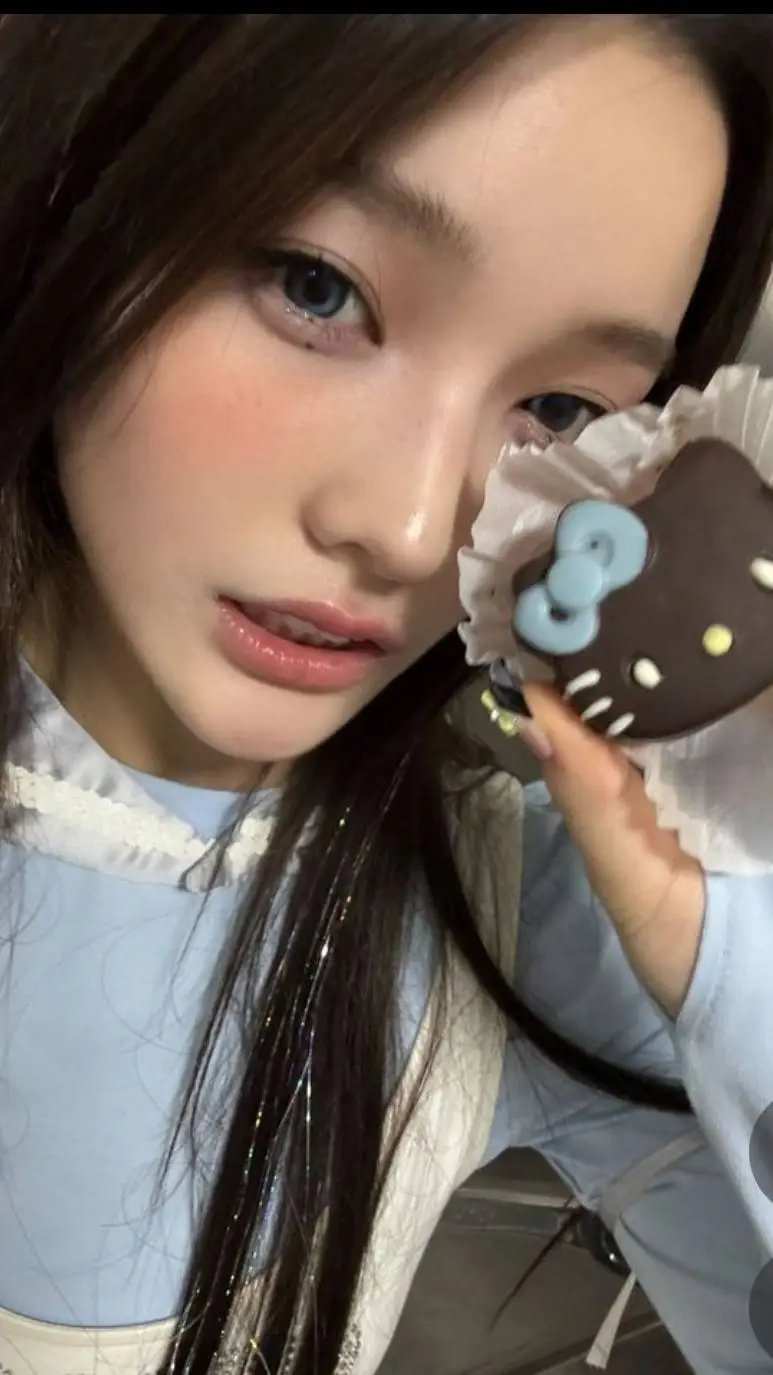 ai character: Iroha background