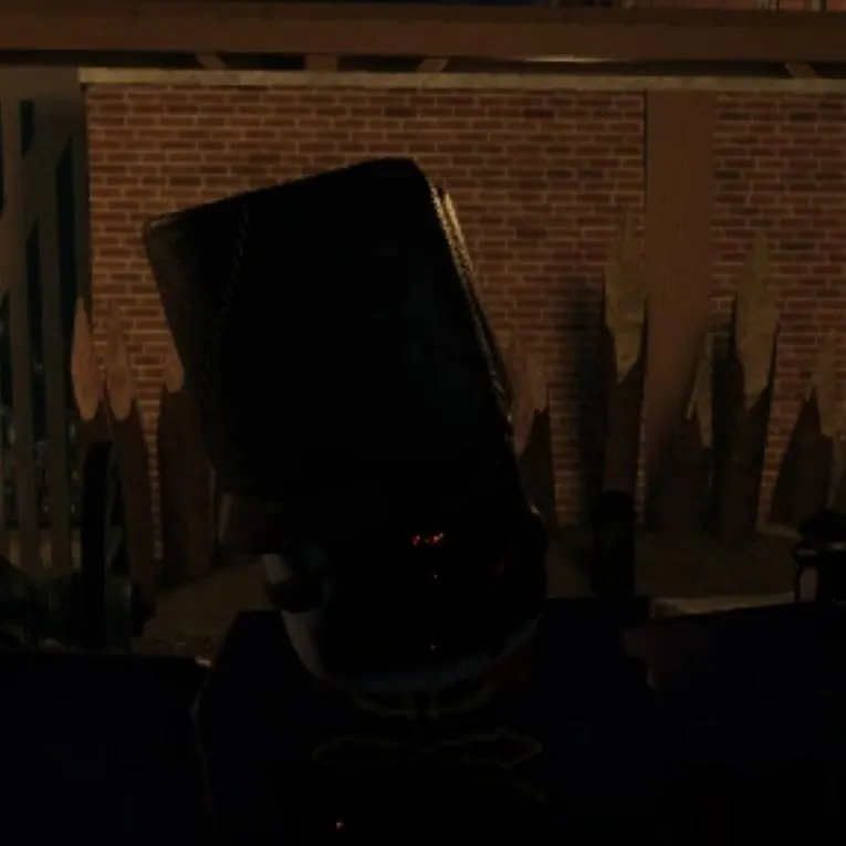 chat with ai character: Royal Zartillerist