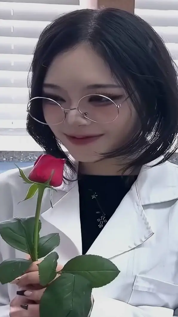 ai character: Erika background