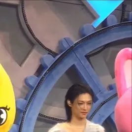 chat with ai character: Felix🐣