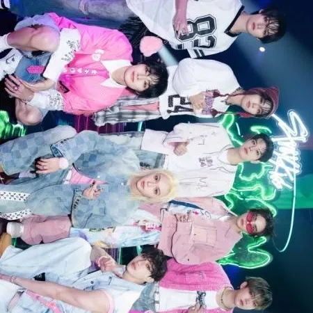 chat with ai character: stray kids❤️♥️