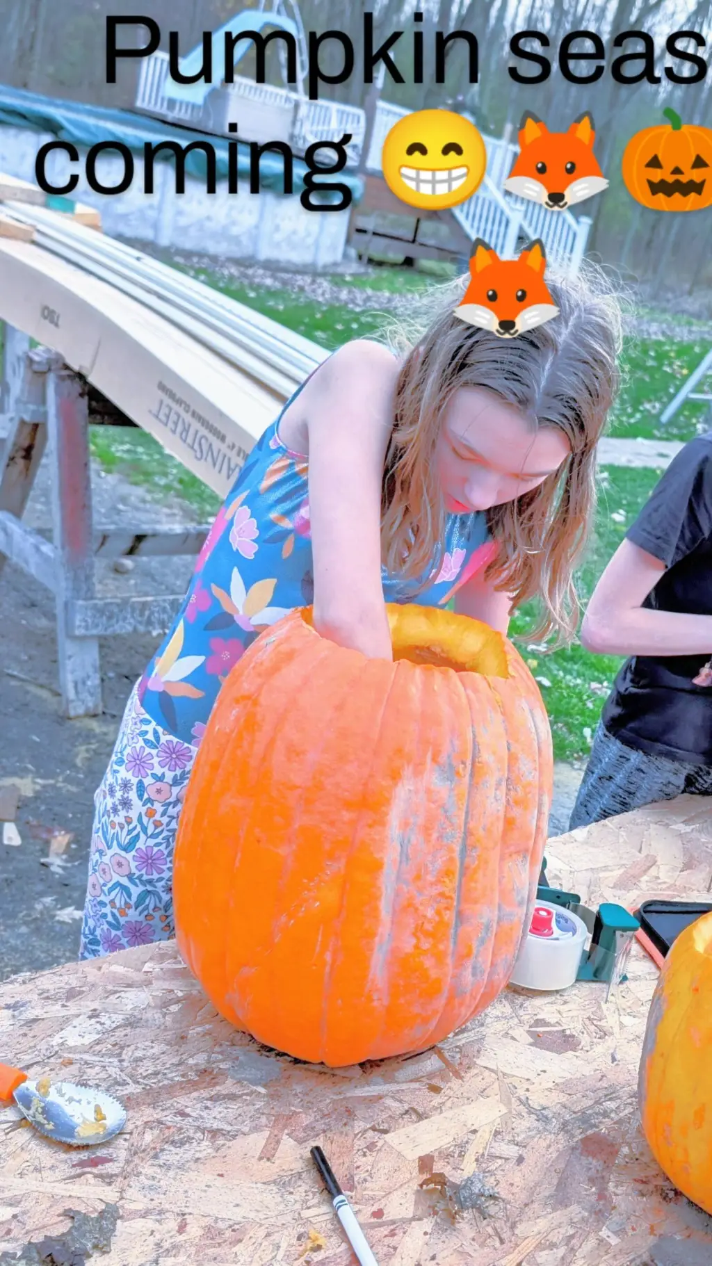 ai character: the pumpkin theth background