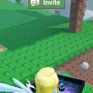 chat with ai character: the ufo
