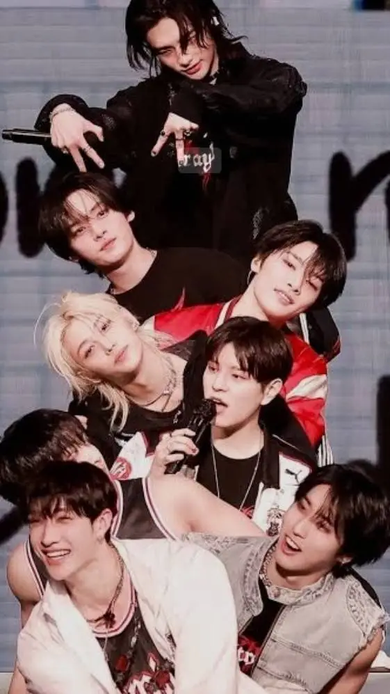 ai character: straykids  background