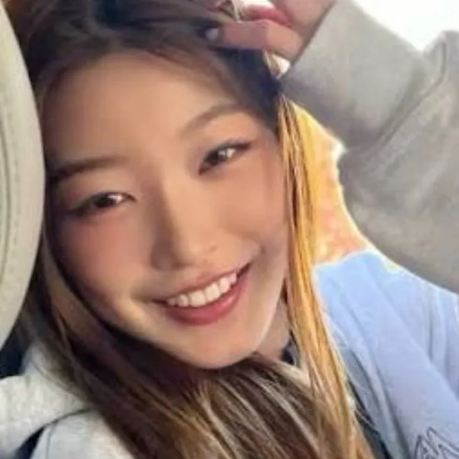 chat with ai character: ✨Jeong-yoonchae