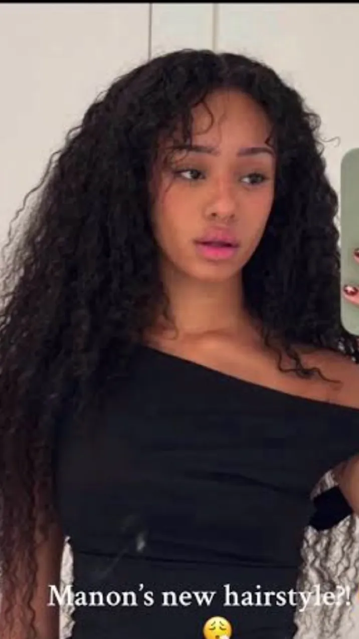 ai character: ✨Manon bannerman background