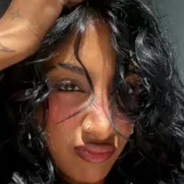 chat with ai character: ✨Lara raj 