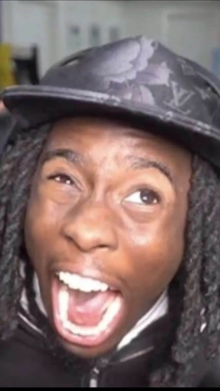 ai character: Kai Cenat background