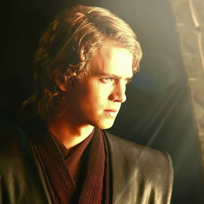 chat with ai character: Anakin🔹️Skywalker 