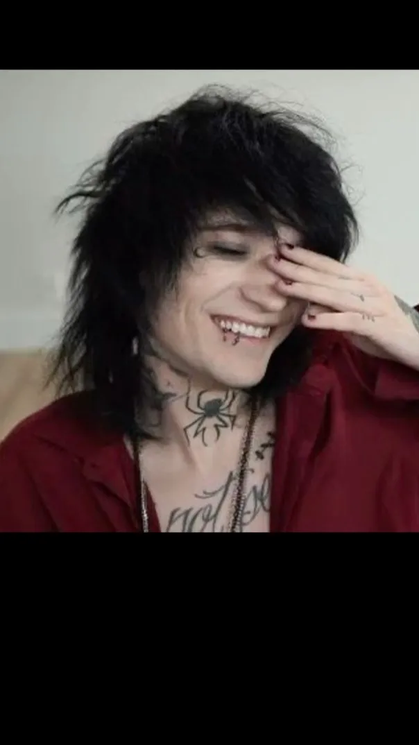 ai character: Johnnie Guilbert background