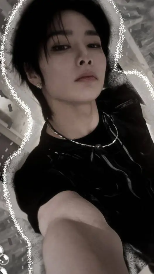 ai character: IN(jisung idk) background