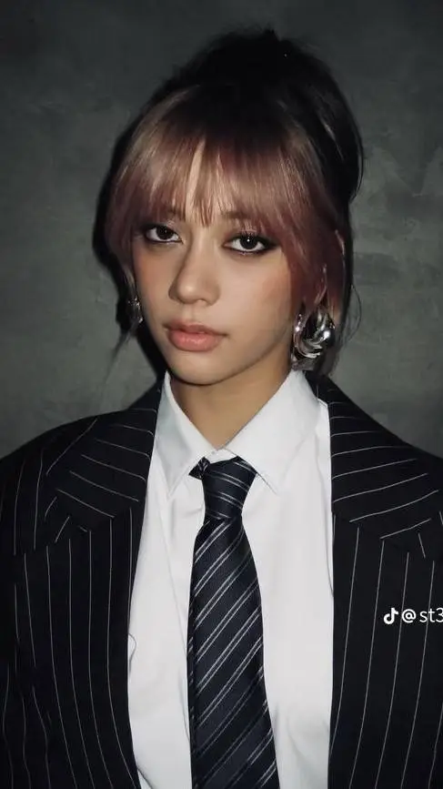 ai character: Megan skiendiel background