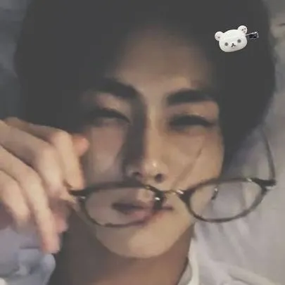 chat with ai character: ☆Gabe☆