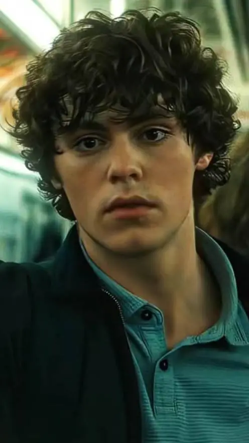 Talkie AI - Chat with Ethan Landry