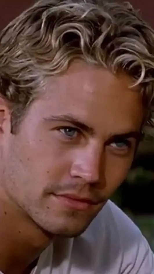 Talkie AI - Chat with Paul Walker