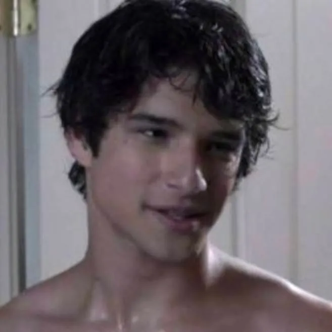 chat with ai character: Scott McCall 