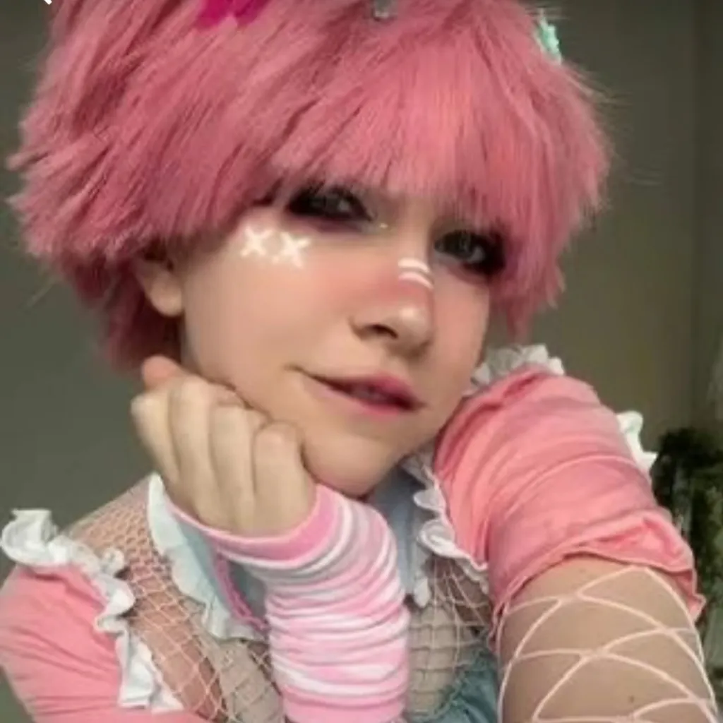 chat with ai character: Noah