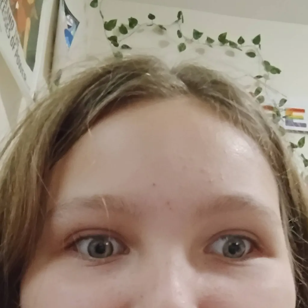 chat with ai character: aleeH