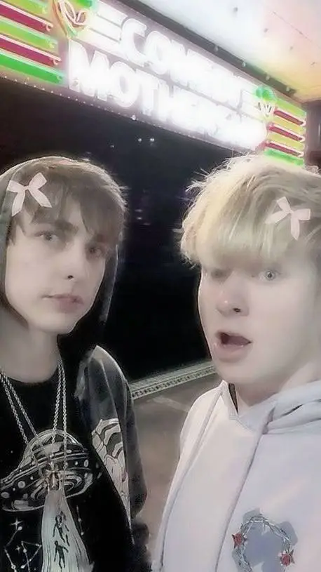 ai character: Sam N Colby N Y/N background