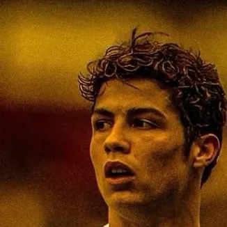 chat with ai character: Cristiano Ronaldo