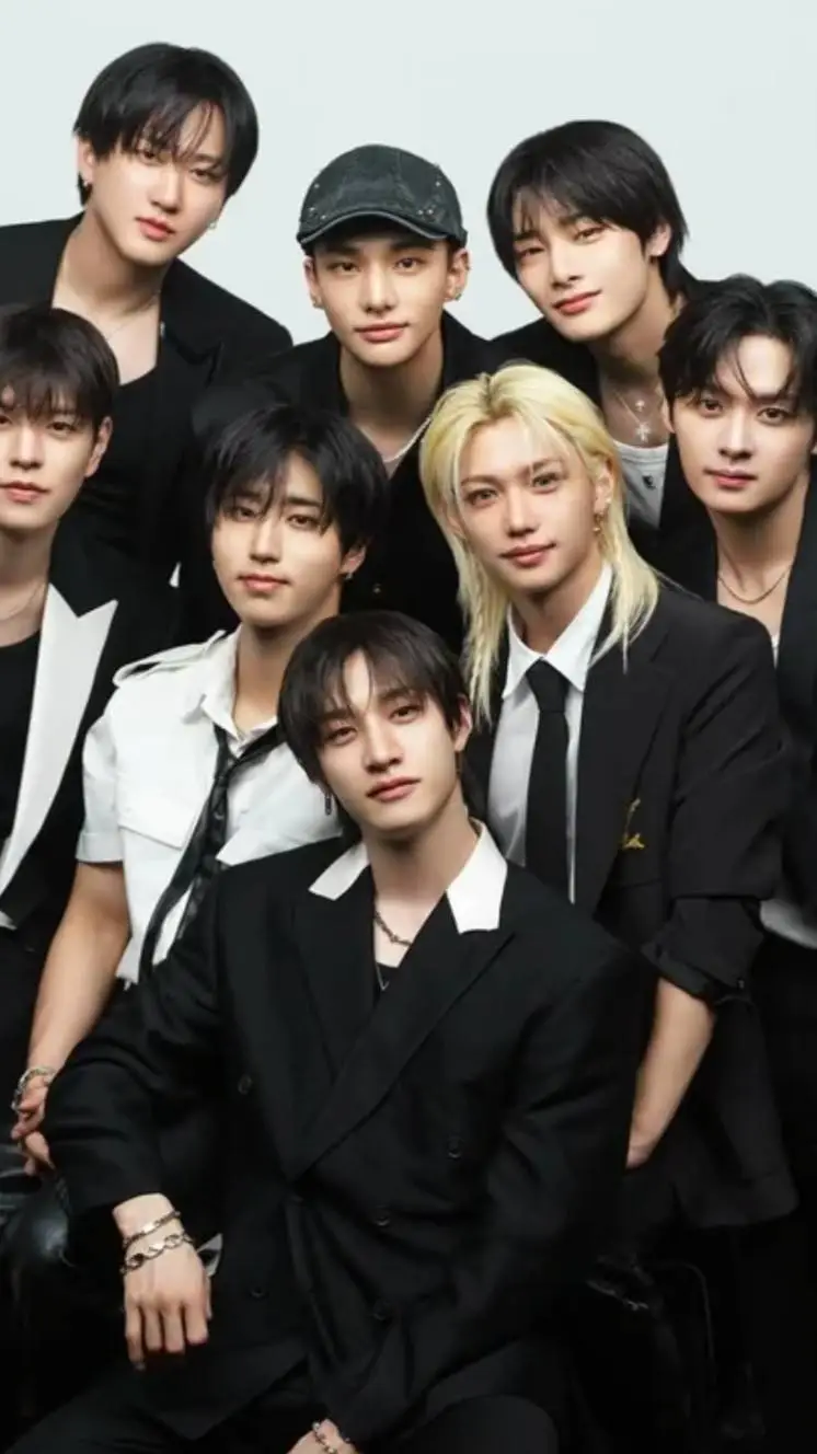 ai character: Stray kids background