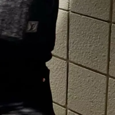 chat with ai character: Tyler