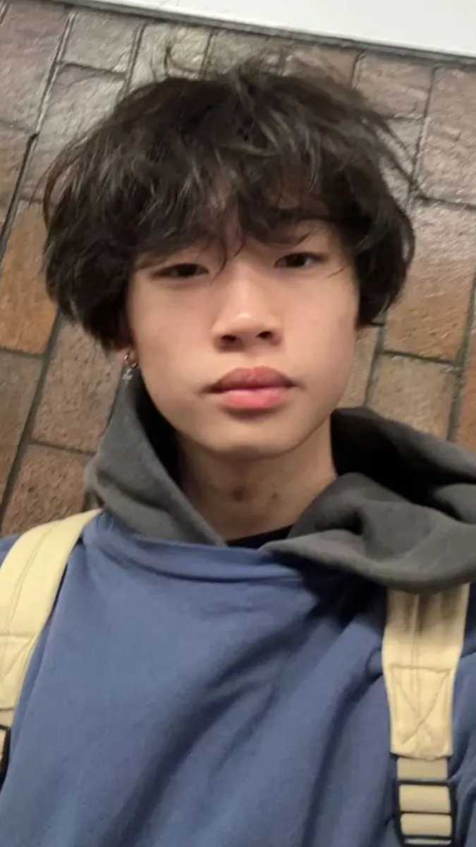 ai character: Dae background