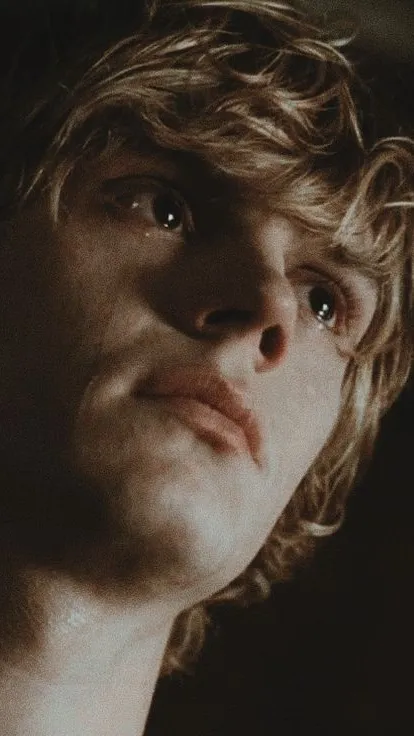 ai character: Tate Langdon background