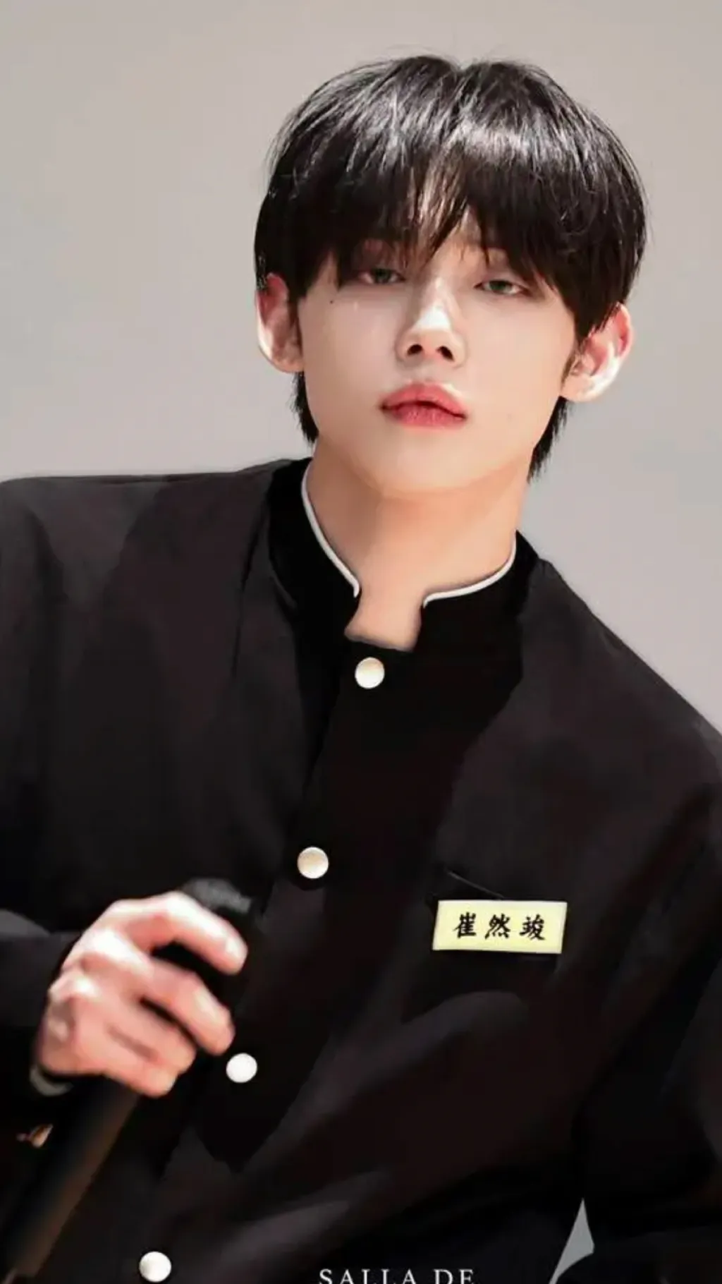 ai character: Yeonjun Choi background