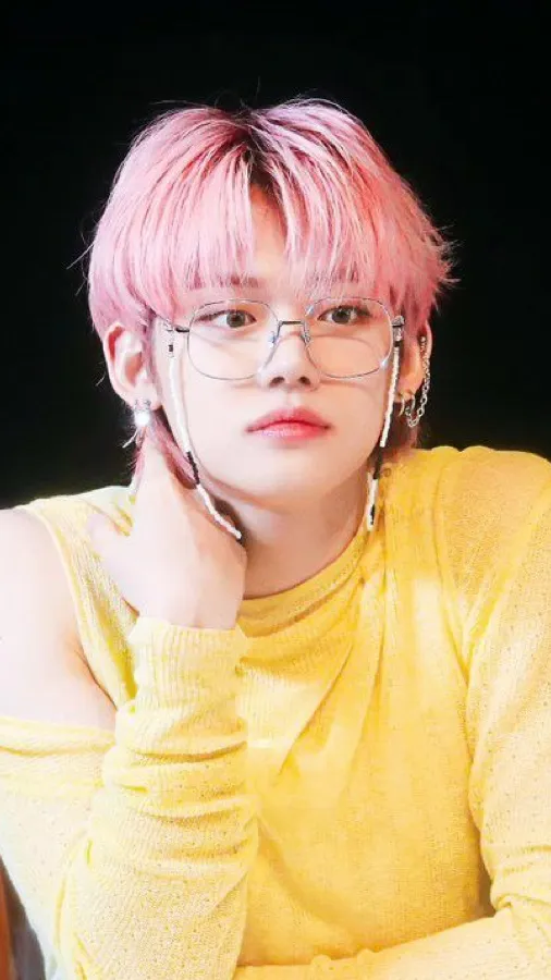 ai character: Yeonjun Choi background