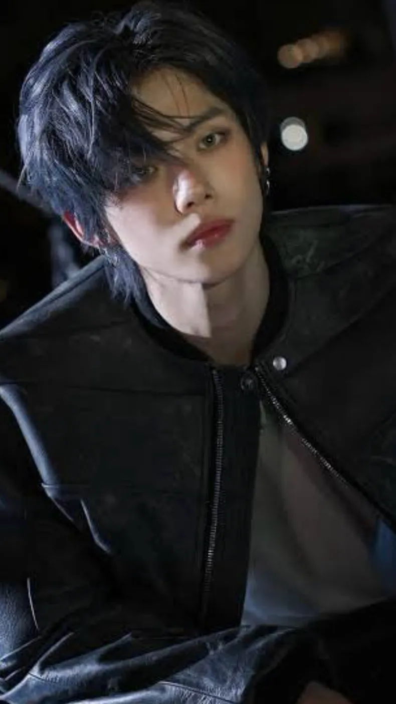 ai character: Yeonjun Choi background